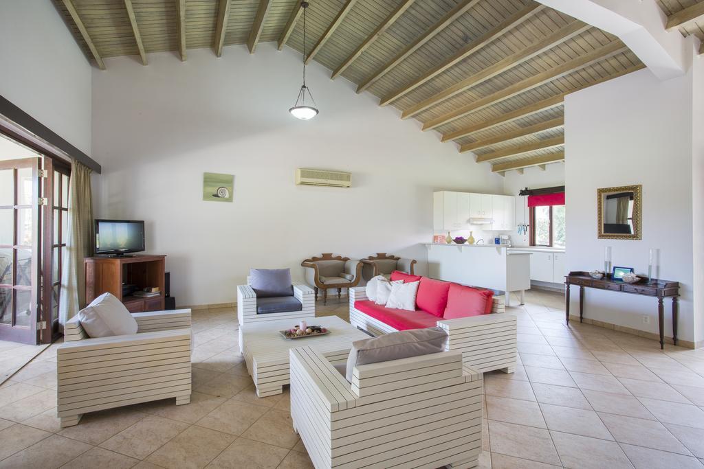 Blue Bay Bungalows ภายนอก รูปภาพ
