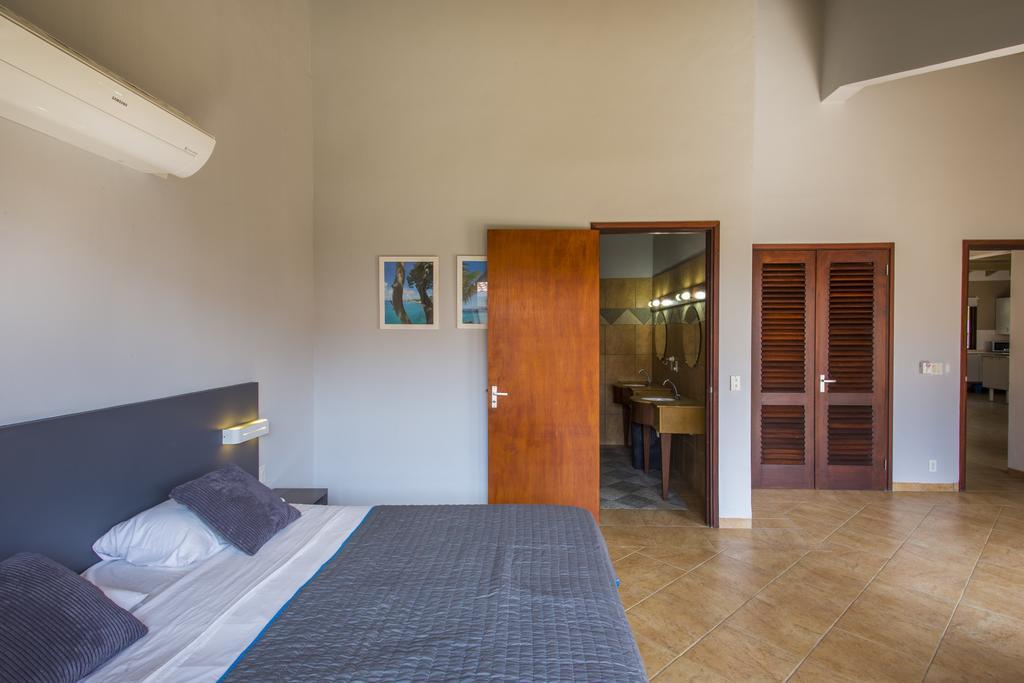 Blue Bay Bungalows ภายนอก รูปภาพ